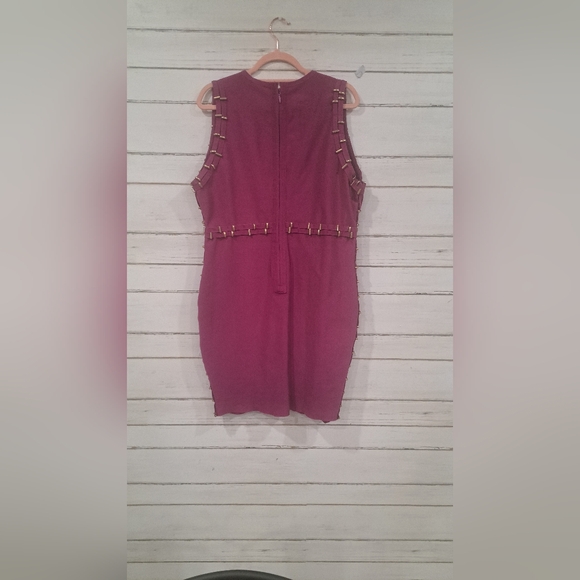 Dress - Picture 2 of 2